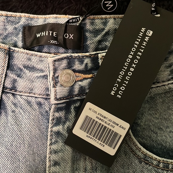 White fox boutique split hem jeans - Picture 4 of 4